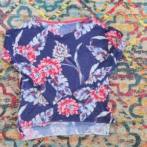 Gap Scoop Neck Long Sleeve Tee Red White Blue Floral Pattern XS
